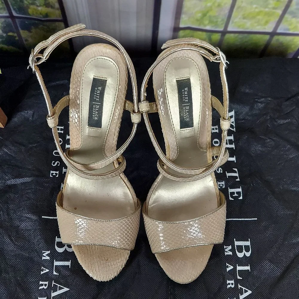 WHITE HOUSE BLACK MARKET TEXTURED LEATHER HIGH HEEL SANDALS (8.5)